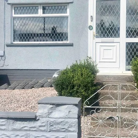 Welsh Getaway Home No 1 - 10 Mins To Bike Park Wales Мертир-Тидвилл Экстерьер фото