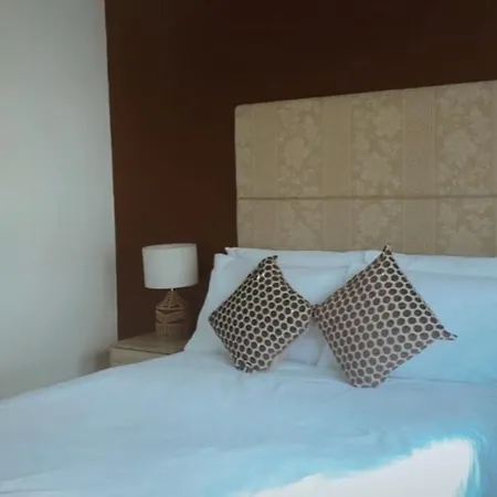 Welsh Getaway Home No 1 - 10 Mins To Bike Park Wales Мертир-Тидвилл Экстерьер фото